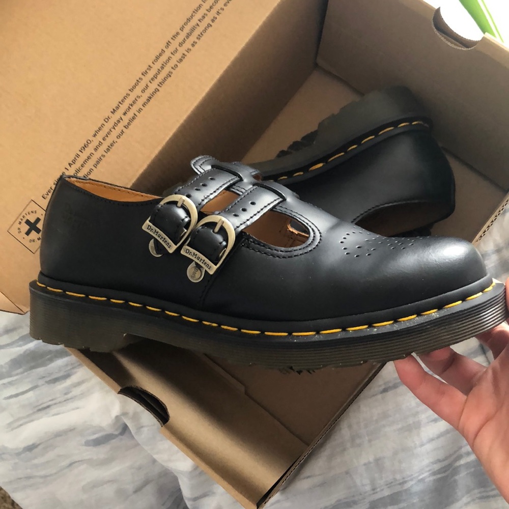 DOC MARTENS MARY JANES